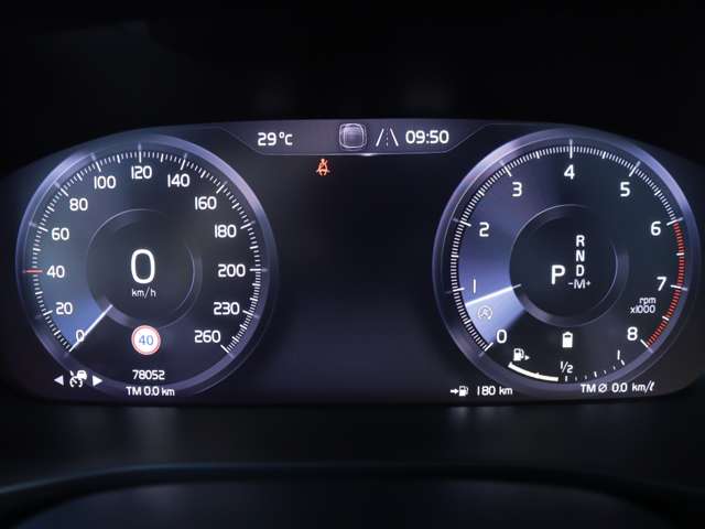 ボルボ ＸＣ４０ Ｂ４ ＡＷＤ インスクリプション ４ＷＤ R3年 () 99