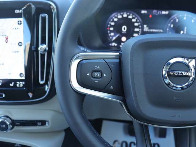 ボルボ ＸＣ４０ Ｂ４ ＡＷＤ インスクリプション ４ＷＤ R3年 () 99