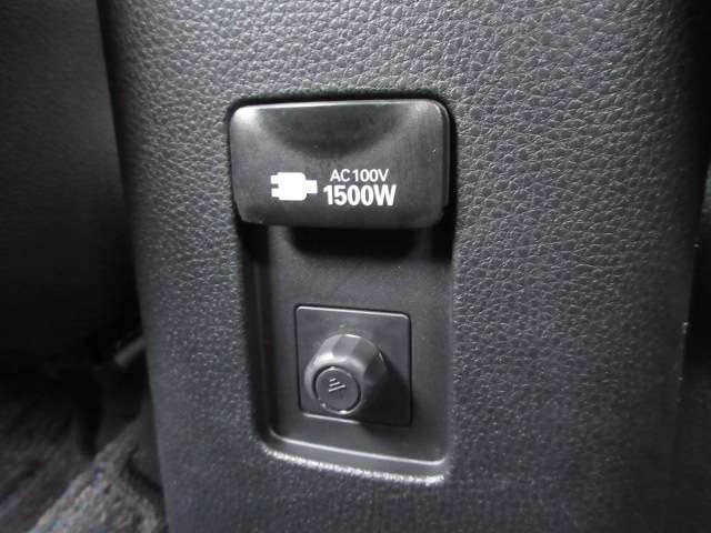 トヨタ アクア １．５ Ｚ R4年 (関東) 99