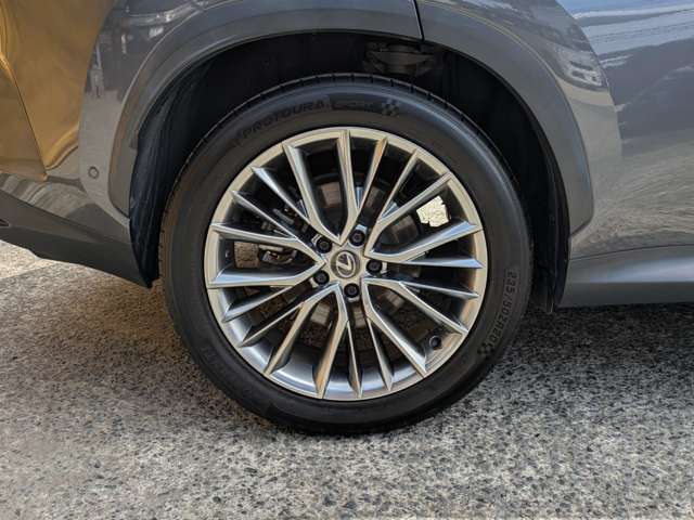 レクサス ＮＸ３５０ｈ バージョンＬ R5年 () 99