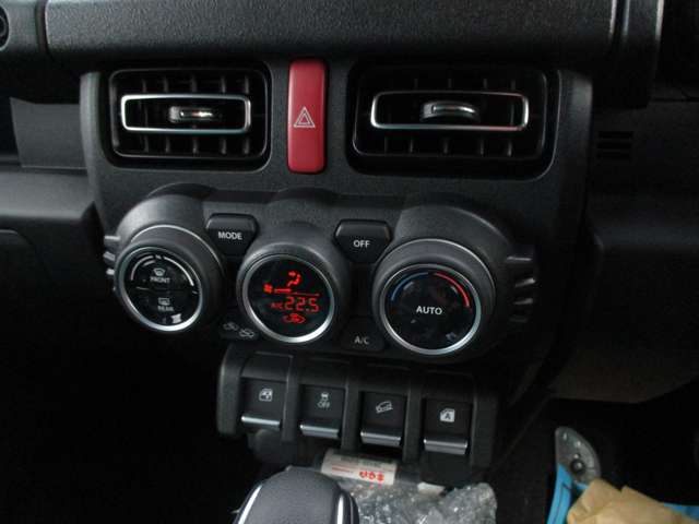 スズキ ジムニー　ノマド １．５ ＦＣ ４ＷＤ R8年 () 99