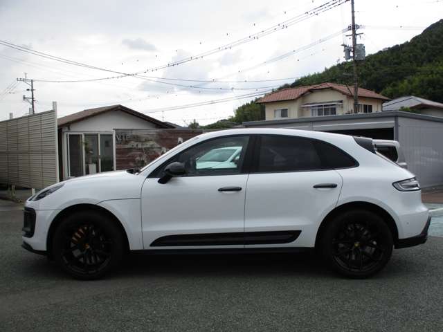 ポルシェ マカン ＧＴＳ ＰＤＫ ４ＷＤ R6年 () 99