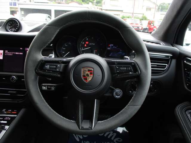ポルシェ マカン ＧＴＳ ＰＤＫ ４ＷＤ R6年 () 99