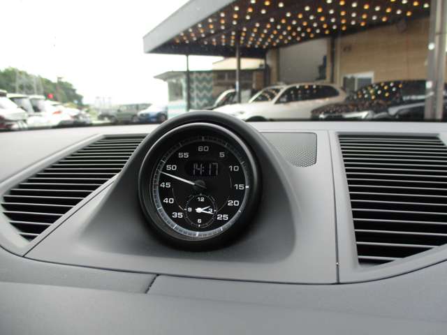 ポルシェ マカン ＧＴＳ ＰＤＫ ４ＷＤ R6年 () 99