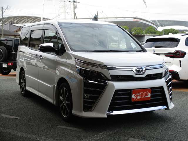 トヨタ ヴォクシー ２．０ ＺＳ 煌ＩＩＩ R3年 () 99