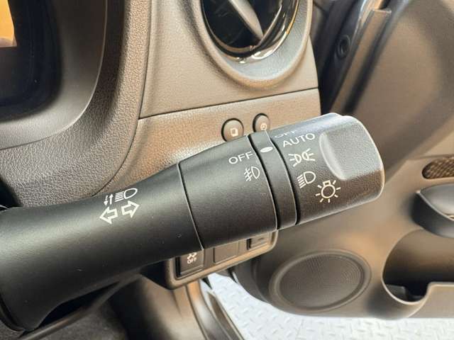 日産 ノート １．２ Ｅ－ＰＯＷＥＲ メダリスト H29年 () 99