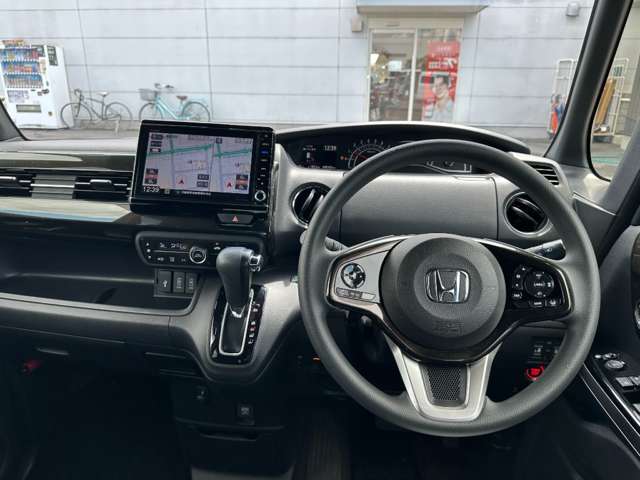ホンダ Ｎ　ＢＯＸ カスタム ６６０ Ｇ Ｌ ホンダセンシング R1年 (近畿) 99