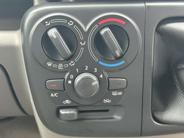 日産 クリッパーバン ６６０ ＧＸ ハイルーフ ４ＷＤ R8年 () 99