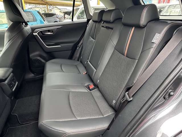 トヨタ ＲＡＶ４ ２．５ ハイブリッド アドベンチャー Ｅ－ＦＯＵＲ ４ＷＤ R7年 () 99