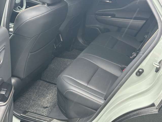 トヨタ クラウン　クロスオーバー　ハイブリッド ２．４ ＲＳ ランドスケープ Ｅ－ＦＯＵＲ ＡＤＶＡＮＣＥＤ ４ＷＤ R6年 () 99
