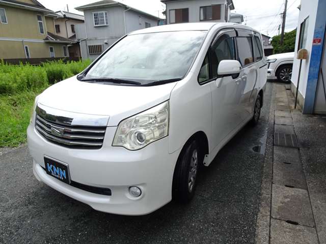 トヨタ ノア ２．０ Ｘ H24年 (東海) 99