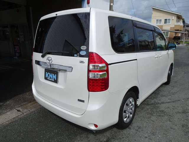 トヨタ ノア ２．０ Ｘ H24年 (東海) 99