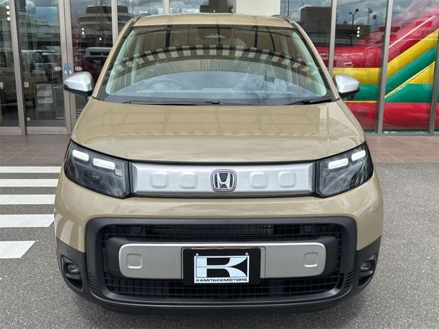 ホンダ フリード　ハイブリッド １．５ Ｅ：ＨＥＶ クロスター R8年 () 99