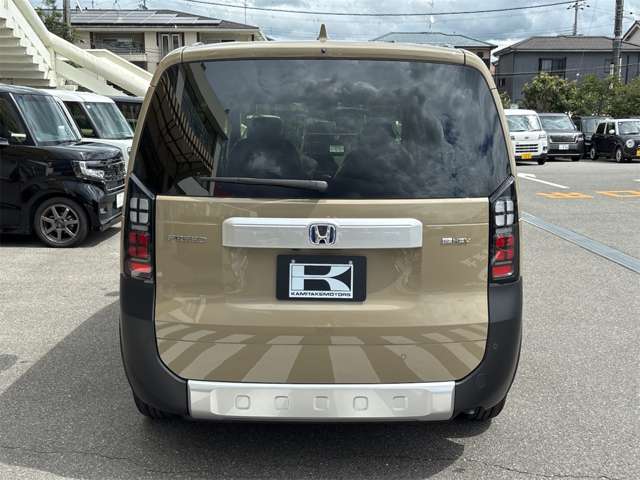 ホンダ フリード　ハイブリッド １．５ Ｅ：ＨＥＶ クロスター R8年 () 99