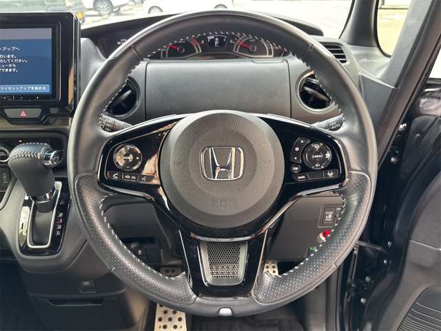 ホンダ Ｎ　ＢＯＸ カスタム ６６０ Ｌ ターボ スタイルプラス ブラック R5年 () 99