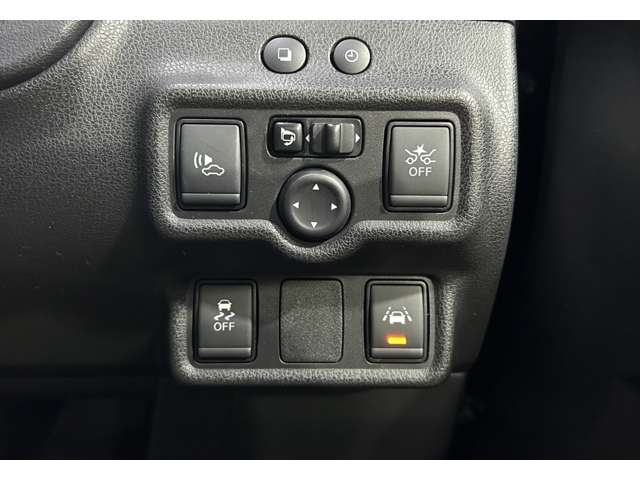 日産 ノート １．２ Ｅ－ＰＯＷＥＲ Ｘ H30年 (近畿) 99