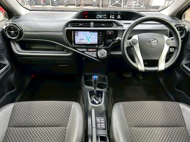 トヨタ アクア １．５ Ｘ－ＵＲＢＡＮ H28年 (近畿) 99