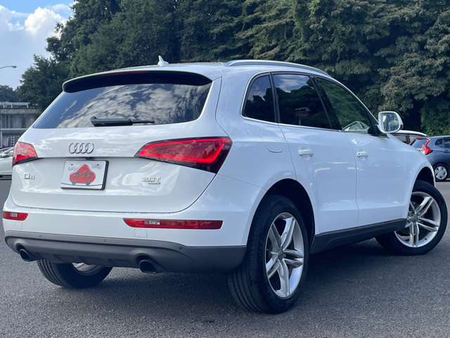 アウディ Ｑ５ ２．０ ＴＦＳＩ クワトロ Ｓラインパッケージ ４ＷＤ H25年 () 99