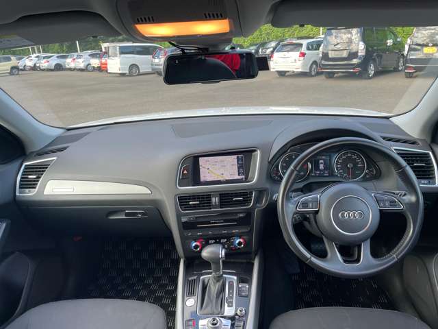 アウディ Ｑ５ ２．０ ＴＦＳＩ クワトロ Ｓラインパッケージ ４ＷＤ H25年 () 99
