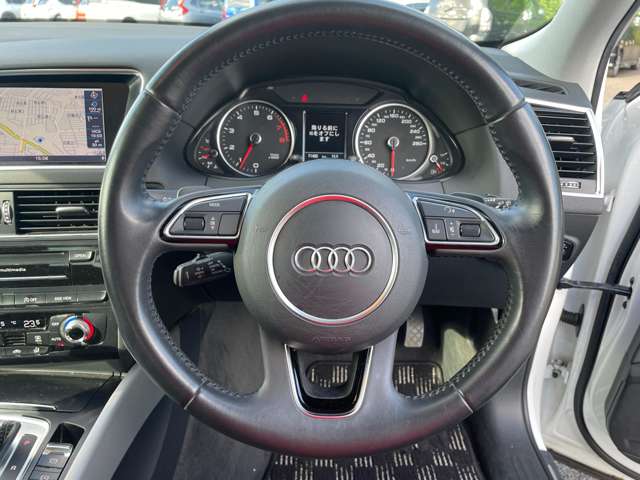 アウディ Ｑ５ ２．０ ＴＦＳＩ クワトロ Ｓラインパッケージ ４ＷＤ H25年 () 99