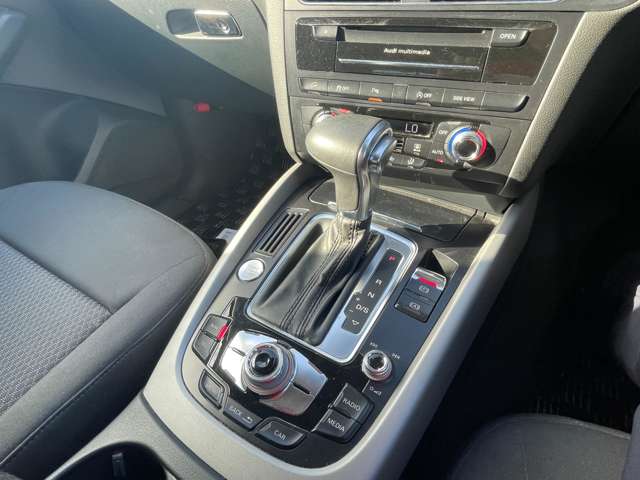 アウディ Ｑ５ ２．０ ＴＦＳＩ クワトロ Ｓラインパッケージ ４ＷＤ H25年 () 99