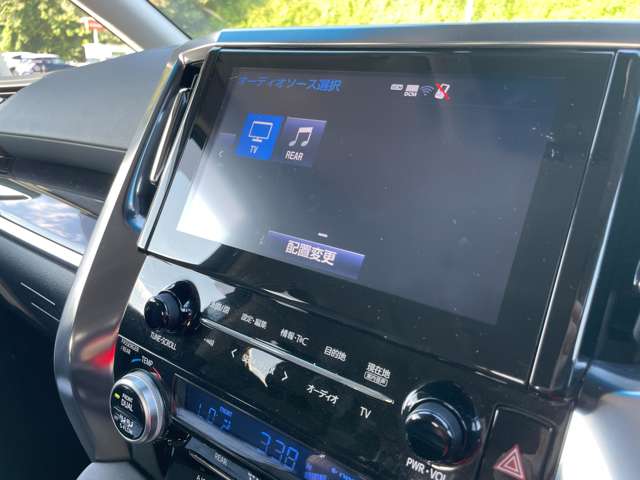 トヨタ アルファード　ハイブリッド ハイブリッド ２．５ ＳＲ Ｅ－ＦＯＵＲ ４ＷＤ R1年 () 99