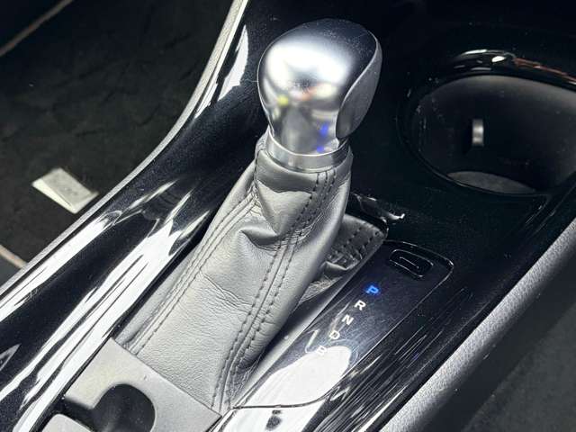 トヨタ Ｃ−ＨＲ ハイブリッド １．８ Ｇ ＬＥＤ エディション H30年 (東北) 99