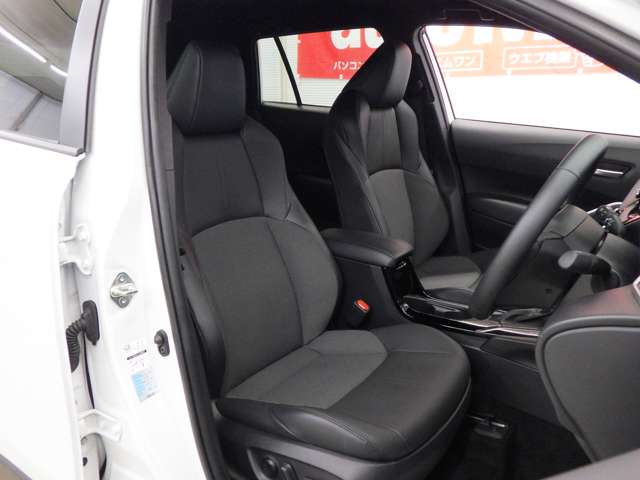 トヨタ カローラクロス　ハイブリッド １．８ ハイブリッド Ｚ Ｅ－ＦＯＵＲ ４ＷＤ R7年 () 99