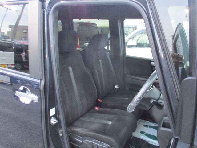 ホンダ Ｎ　ＢＯＸ カスタム ６６０ ＥＸ R4年 (関東) 99