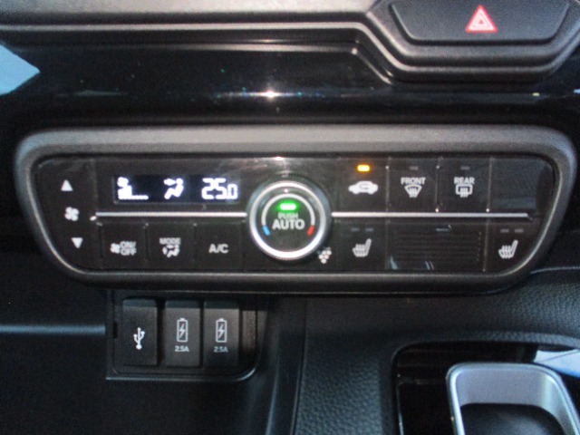 ホンダ Ｎ　ＢＯＸ カスタム ６６０ ＥＸ R4年 (関東) 99