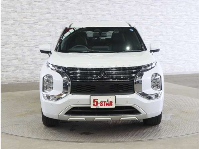 三菱 アウトランダーＰＨＥＶ ＰＨＥＶ ２．４ Ｐ ４ＷＤ R5年 (関東) 99
