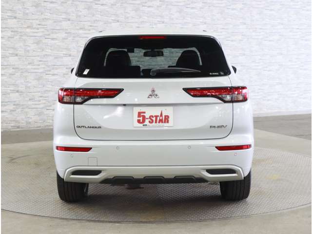 三菱 アウトランダーＰＨＥＶ ＰＨＥＶ ２．４ Ｐ ４ＷＤ R5年 (関東) 99