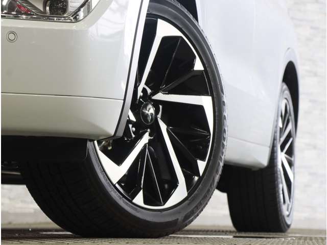 三菱 アウトランダーＰＨＥＶ ＰＨＥＶ ２．４ Ｐ ４ＷＤ R5年 (関東) 99