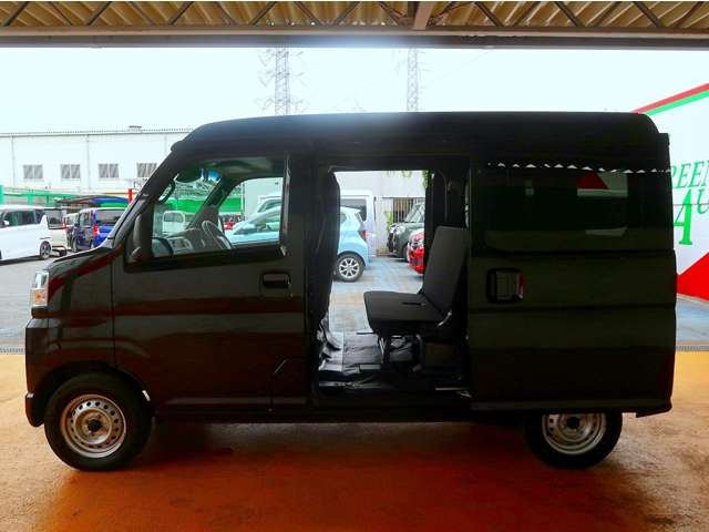 ダイハツ ハイゼットカーゴ ６６０ デラックス R4年 (関東) 99