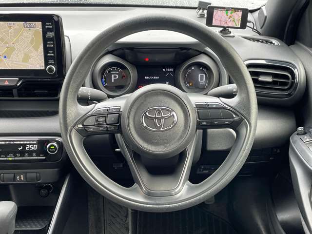 トヨタ ヤリス １．０ Ｇ R3年 (近畿) 99