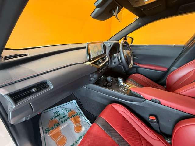 レクサス ＵＸ３００ｈ ３００Ｈ Ｆスポーツ ４ＷＤ R6年 () 99