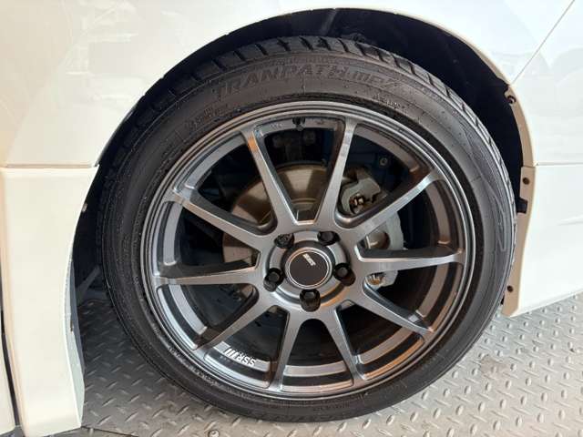 トヨタ ヴォクシー ２．０ ＺＳ 煌ＩＩ R2年 () 99