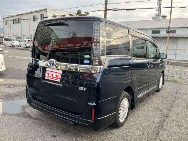 トヨタ ヴォクシー １．８ ハイブリッド Ｖ H26年 () 99