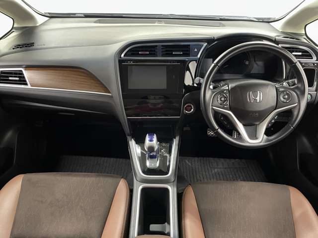 ホンダ シャトル １．５ ハイブリッド Ｚ H28年 () 99