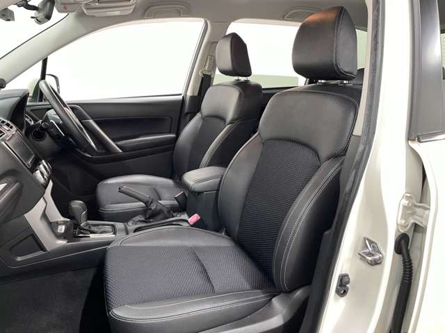 スバル フォレスター ２．０ＸＴ アイサイト ４ＷＤ H27年 () 99