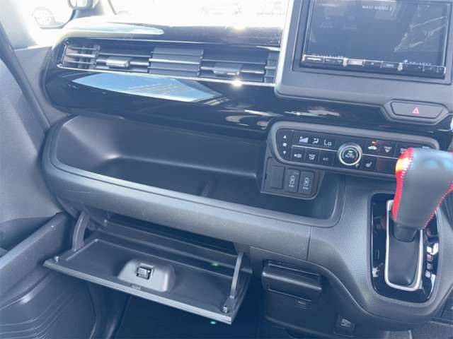 ホンダ Ｎ　ＢＯＸ カスタム ６６０ Ｌ R4年 () 99