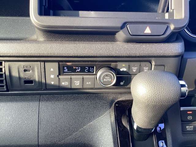 ホンダ Ｎ　ＢＯＸ カスタム ６６０ R8年 (近畿) 99