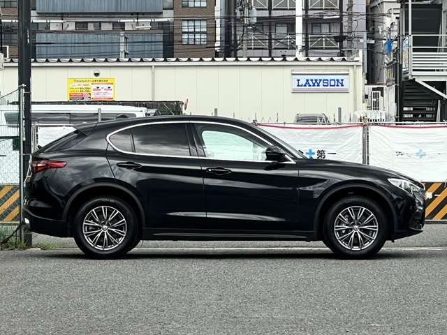アルファロメオ ステルヴィオ ２．０ ターボ Ｑ４ ラグジュアリーパッケージ ４ＷＤ H30年 () 99