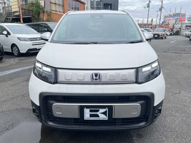ホンダ フリード　ハイブリッド １．５ Ｅ：ＨＥＶ クロスター R8年 () 99