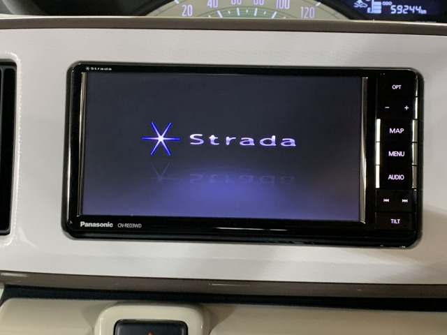 ダイハツ ムーヴ　キャンバス ６６０ Ｘ リミテッド メイクアップ ＳＡＩＩＩ H29年 (近畿) 99