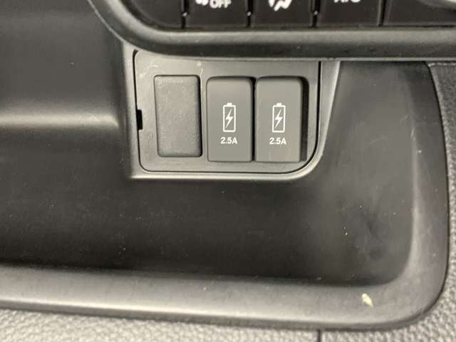 ホンダ Ｎ　ＢＯＸ カスタム ６６０ Ｌ ターボ R3年 (近畿) 99
