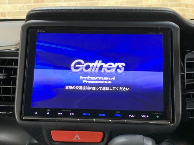 ホンダ Ｎ　ＢＯＸ ６６０ カスタムＧ ＳＳパッケージ ブラックスタイル H29年 (近畿) 99