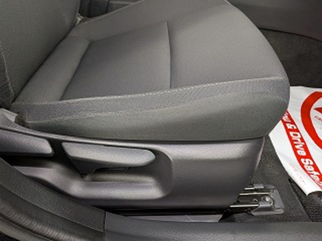 トヨタ プリウス １．８ Ｕ Ｅ－ＦＯＵＲ ４ＷＤ R6年 (東北) 99