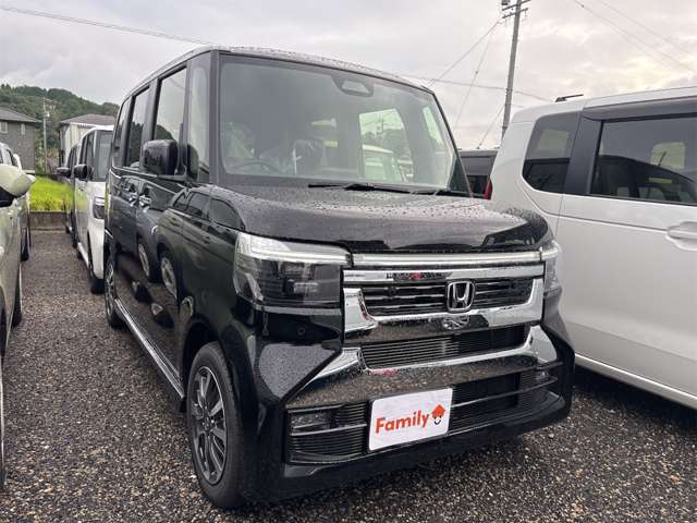 ホンダ Ｎ　ＢＯＸ カスタム ６６０ R8年 () 99