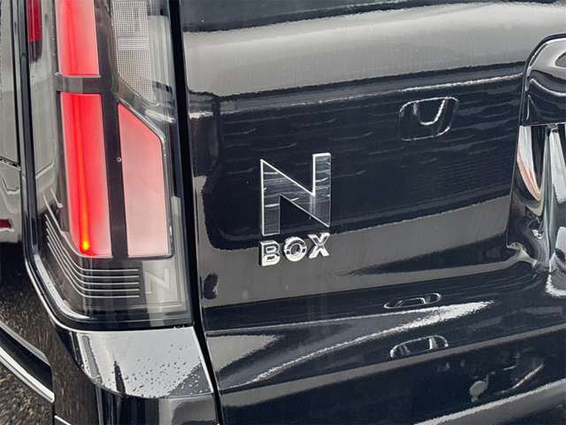 ホンダ Ｎ　ＢＯＸ カスタム ６６０ R8年 () 99